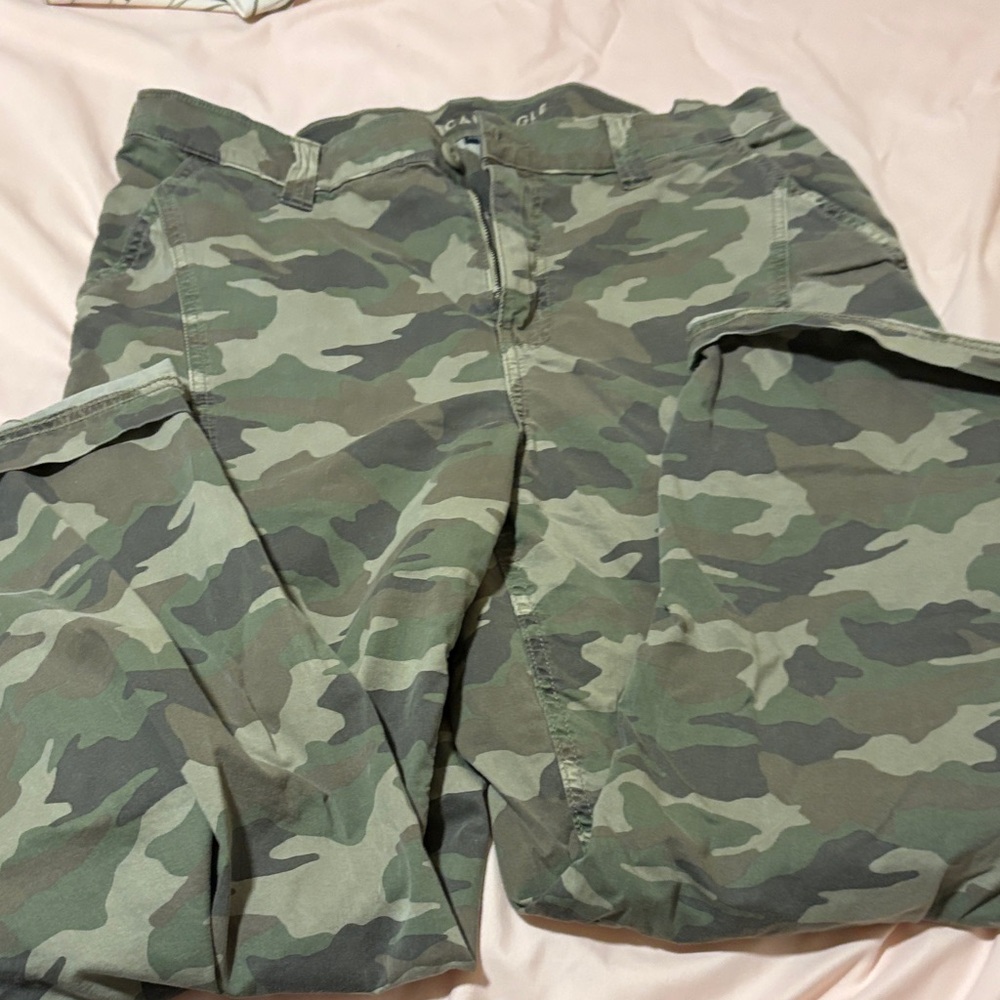 American Eagle Outfitters Olive Green Camo Pants